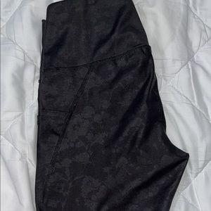 Hello ladies! I’m getting rid of all my workout stuff, all got too big for me!